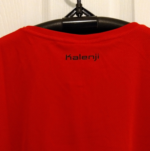 2pcs Kalenji sleeveless tops - NWOT - Picture 11 of 11